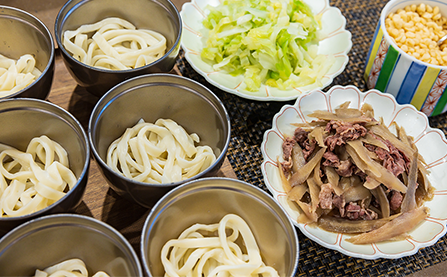 山梨の三大ご当地麺を朝食で食べ比べ