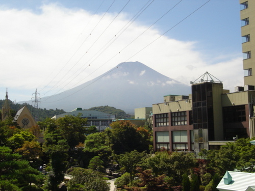 河口湖周辺　温泉宿　久しぶり富士山