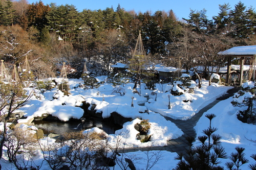 冬の庭園｜富士山温泉ホテル鐘山苑