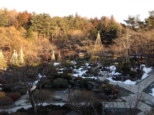 冬の庭園｜富士山温泉ホテル鐘山苑