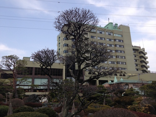 富士山温泉ホテル鐘山苑：庭園・紅梅