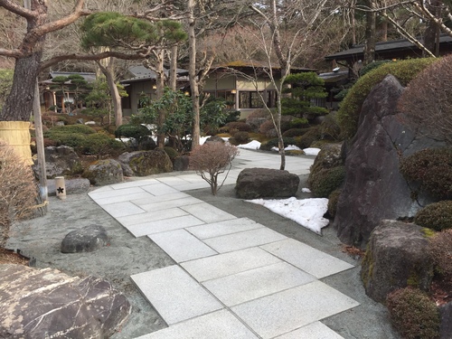 富士山温泉ホテル鐘山苑：庭園